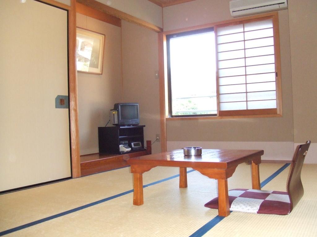 Ryokan Ginsuikaku Maizuru Esterno foto