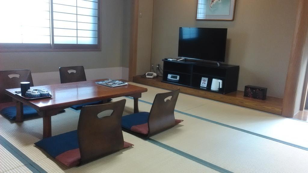 Ryokan Ginsuikaku Maizuru Esterno foto